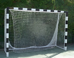 Сетка для футбольных ворот (нить 3 миллиметра, 3Х2Х1Х1,5 метра) - fgospostavki.ru - Москва