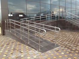 Перила для входной группы с двойным поручнем - fgospostavki.ru - Москва